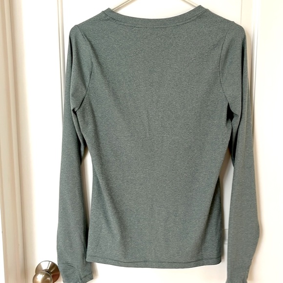 NWOT Athleta Uptempo Ribbed Henley - Picture 4 of 4